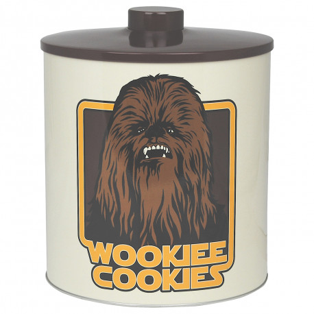 Stockez vos biscuits en toute sécurité dans cette maxi boîte mettant en avant le plus chouette des Wookies, Chewbacca